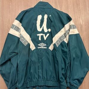💨 🌬️ Umbro “U. Tv” Teal and Cream Windbreaker Jacket